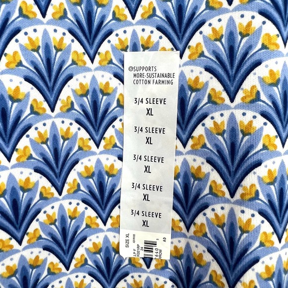 NEW Croft & Barrow Womens Size XL Stretchy Blue Yellow Blouse Shirt Top Floral - Picture 3 of 7